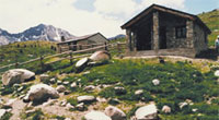 Refugi del Pla de les Pedres